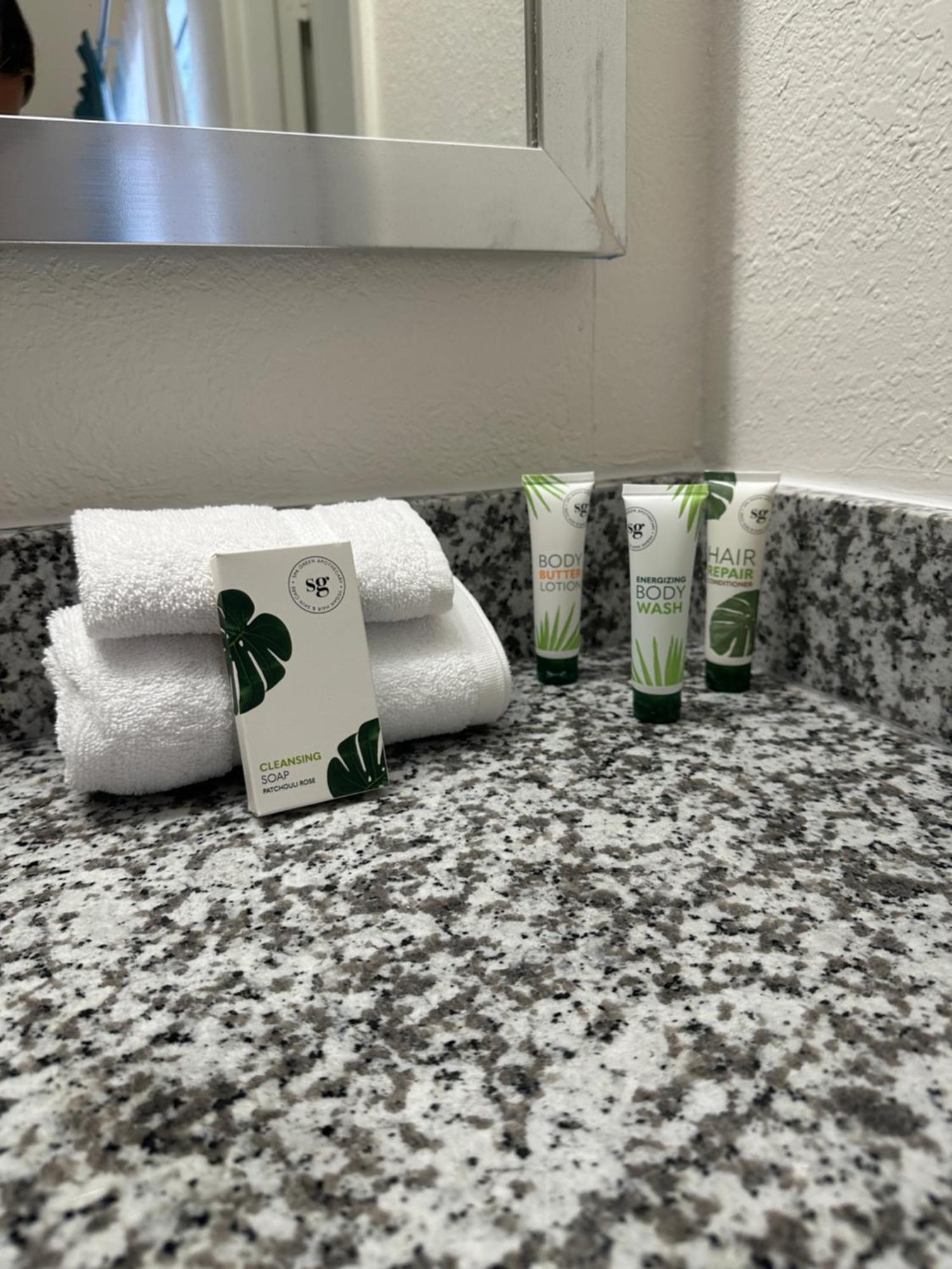 Oasis Bay Suites, Tampa, Busch Gardens, Usf ภายนอก รูปภาพ